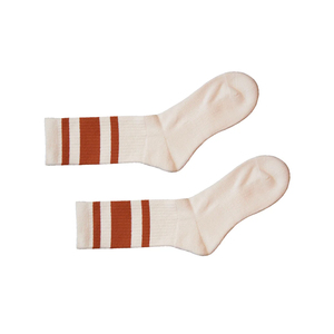 Chaussettes en coton personnalisées OEM pour hommes, style streetwear, en tissu éponge, avec livraison et expédition, pour l'hiver, avec logo. - Product Image 4