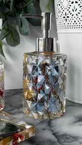 Distributeur de savon ou de lotion en résine avec fleurs séchées - Product Image 5