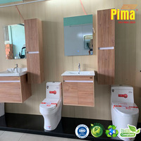 Plaques PVC PIMA FB modèle 12 mm d'épaisseur, résistantes aux intempéries, avec services de découpe et d'impression personnalisés, dimensions 2440x1220 mm