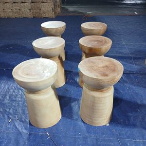 Taburete de madera de 3 patas al por mayor, precio económico, mesa auxiliar de madera maciza natural, soporte para plantas, proveedor directo de fábrica sostenible - Product Image 5