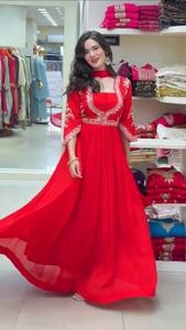 Ensemble de robe Anarkali rouge avec dupatta, broderie argentée, robe de mariée indienne pakistanaise longue jusqu'au sol - Product Image 2