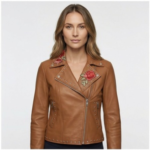 แจ็กเก็ตมอเตอร์ไซค์ของผู้หญิงสีน้ำตาลวินเทจหนังถักระบายอากาศสำหรับสไตล์แฟชั่นนักขี่จักรยาน - Product Image 1