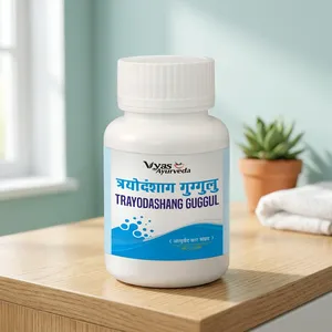 Extrait de plante biologique Trayodashang Guggulu, formule en poudre ayurvédique à base de plantes pour favoriser la mobilité et le bien-être quotidien - Product Image 1