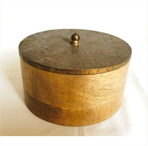 Boîte à pilules et étui à bijoux rond en bois de qualité supérieure, mini conteneur de rangement en bois dur de 2,2 pouces, finition naturelle, boîte de rangement polyvalente en bois - Product Image 2