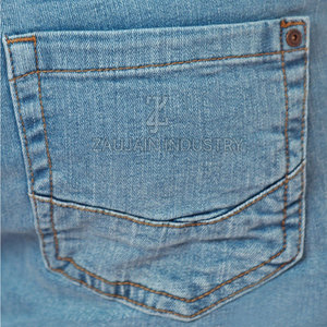 Pantalon en jean en coton coupe classique avec tissu lisse, finition durable, confortable et fonctionnel, design pour tous les jours - Product Image 6