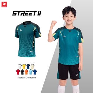 ชุดเสื้อฟุตบอลสำหรับผู้ใหญ่ Just Play Street II ผลิตจากโพลีเอสเตอร์ 100% แห้งเร็ว ระบายอากาศได้ดี น้ำหนักเบา แขนสั้น คอเต่า สำหรับทุกเพศ - Product Image 1