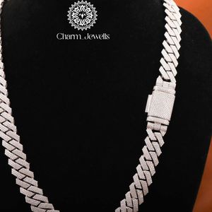สร้อยคอผู้ชาย Charm_Jewells เงินแท้ 925 ชุบทอง 14K แบบโซ่เชื่อม ประดับเพชรทรงกลม รูปทรงเรขาคณิต สไตล์ฮิปฮอป รับรองโดย IGI - Product Image 4