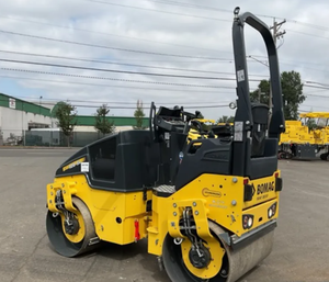 Rouleau compacteur vibrant à double tambour de 2,5 tonnes 1,2 m BW120SL-5 2014 - Product Image 3