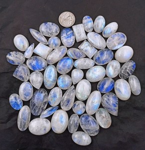 Lot de pierres précieuses en gros de cabochons de pierre de lune arc-en-ciel naturelle, haute qualité, mélange de pierres de lune bleues chatoyantes, formes et tailles variées pour bagues et pendentifs - Product Image 1