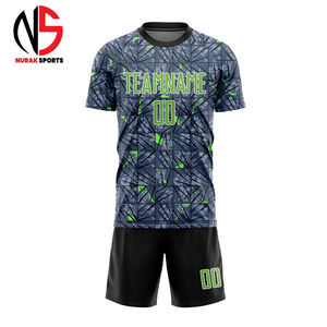 Ensembles de maillots de football en polyester sur mesure, design rétro, impression par sublimation, nom personnalisé, service OEM, uniformes de football 2026 - Product Image 1