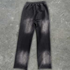 Survêtement de jogging en nylon épais pour homme avec fermeture éclair, logo personnalisé, coupe-vent et surdimensionné pour l'hiver - Product Image 4