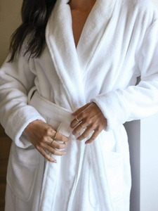 Peignoir 100% coton pour adultes, doux, respirant, absorbant, idéal pour la douche, le bain, le spa, l'hôtel, disponible à la vente - Product Image 2