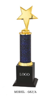 Trophée étoile avec colonne bleue et étoile dorée Top Model 682 A B C pour sports et jeux, trophée en métal avec base en bois noir