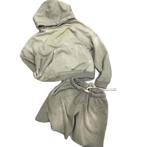 Fabricants de survêtements : Ensembles courts délavés au soleil, sweats à capuche et shorts de survêtement vintage personnalisés, survêtements déchirés délavés à l'acide pour hommes - Product Image 2