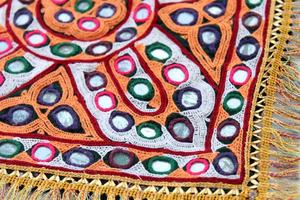 Vintage Banjara Yoke Miroir Travail Patch Appliques Broderie Tissu Artisanal Décoré avec Strass pour la Conception de Vêtements - Product Image 5