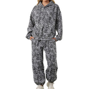 Survêtements pour femmes en polyester et élasthanne, impression par sublimation, vente en gros, logo personnalisé, haute qualité. - Product Image 1