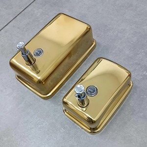 Dispensador de Jabón de Metal con Acabado Dorado de Estilo Único, Elegante Accesorio para Baño, Ideal para Uso en Hogar, Hotel, Spa y Habitaciones - Product Image 1