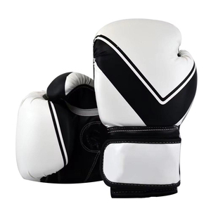 Gants de boxe en cuir PU personnalisables en gros, anti-humidité, à lacets, pour entraînement MMA et usage sur sac de frappe par RAMF SPORTS - Product Image 6
