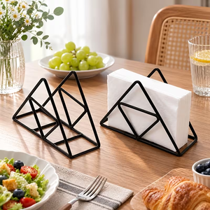 Porte-serviettes géométrique moderne en métal noir pour table à manger, organisateur de papier triangulaire en fil métallique pour cuisine, restaurant, café, maison - Product Image 1
