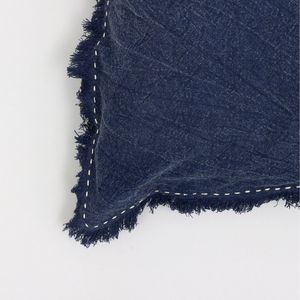 Cuscino decorativo ed elegante da 22x22 "con bordi e frange lavorati a mano - Product Image 4