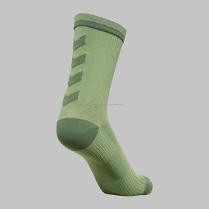 Vente en gros Logo personnalisé Chaussettes de compression Athletic Crew Chaussettes de sport unisexes à coussin blanc avec logo - Product Image 4
