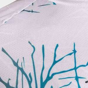 เสื้อยืดกีฬาระบายอากาศสำหรับฤดูร้อน ผลิตจากโรงงาน คุณภาพสูง พิมพ์ลายแบบซับลิเมชั่น เสื้อผ้าผู้ชาย - Product Image 3