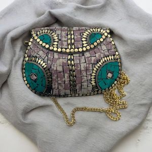Bolso de Hombro de Lujo Hecho a Mano con Arte de Mosaico Kundan, Diseño Floral, Bolso Cruzado para Mujer, Bolso de Mano para Fiesta o Noche - Product Image 1