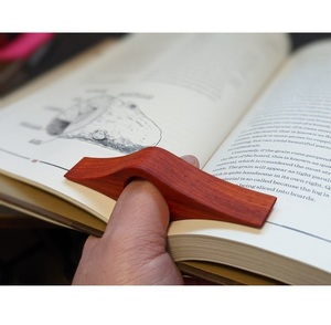 Porte-page en bois de qualité supérieure, ouvre-livre portable, outil de lecture pour les voyages - Product Image 1