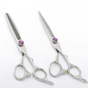 Tijeras de Corte de Pelo Profesionales Estilo Japonés para Diestros, Acero Inoxidable 440C, Alta Precisión, 28 Dientes, Medianas - Product Image 3