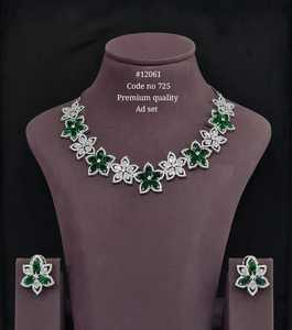 Collier floral en zircon cubique 12061, plaqué rhodium, collier statement fleuri, bijoux pour mariage, fête, femme - Product Image 3