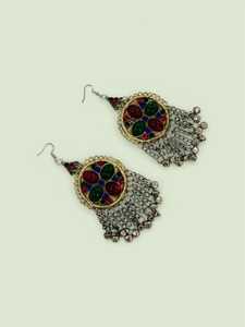 Conjunto de 4 Piezas de Joyería Tradicional Afgana Hecha a Mano por un Diseñador Profesional: Anillos, Gargantilla, Aretes, Bindi Tikka, Acero Inoxidable, Regalos - Product Image 5