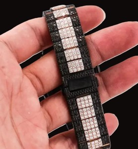 Reloj de Hombre con Diseño Atractivo, Caja Cuadrada de Dos Tonos, Diamantes Moissanite, Números Romanos, Estilo Hip Hop, Personalizado, Elegante y Moderno - Product Image 6