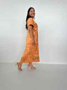 Robe caftan marocaine en jersey de coton tie-dye Alisa, robe t-shirt à col en V pour femmes avec poches - Product Image 3