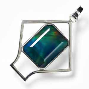 Colgante de Ópalo Natural Certificado por IGI, 32.10 Ct, Corte Esmeralda Multicolor, Plata de Ley 925, Regalo de Joyería para Ella y para Niños - Product Image 6