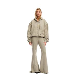 Ensemble de jogging surdimensionné à capuche pour femmes personnalisé pour l'hiver décontracté solide pull-over survêtement évasé pantalon de survêtement de couleur unie - Product Image 1