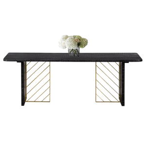 Table basse moderne pour salon, en bois de manguier massif, finition noire foncée avec accents dorés, plateau carré à bords courbes et piètement métallique, très demandée - Product Image 4