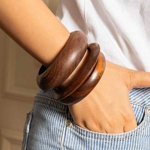 Bracelet de mariage tendance en bois avec incrustation plaquée or, style classique, unisexe - Product Image 3
