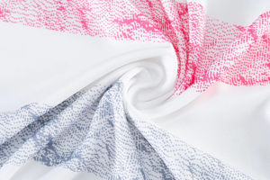 Uniforme de fútbol sublimado personalizado disponible de un proveedor mayorista para mercados globales con costuras de primera calidad. - Product Image 2