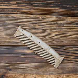 Peigne à cheveux artisanal de haute qualité en os de buffle Viking, style floral sculpté, avec agate d'Inde, pour massage et raclage du cuir chevelu - Product Image 1