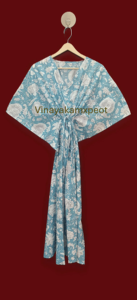 Impresionante Kaftán Midi de Cintura Alta con Estampado Floral Sanganeri en Azul Turquesa, 100% Algodón Ecológico, Corte Asimétrico Regular, Estilo Kimono - Product Image 2