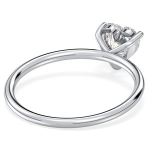 Bague solitaire en argent sterling 925 avec moissanite, design classique, best-seller REYES, bijoux fins pour femmes. - Product Image 4