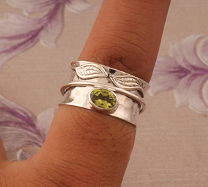 Wholesale 925 Sterling <b>Silver</b> Peridot Band <b>Ring</b> Plain Solid <b>Silver</b> <b>Ring</b> for Women & <b>Men</b> High Quality Mirror Polish Stackable Ban - Product Image 5