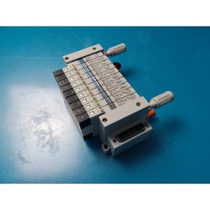 Conjunto de Válvulas Solenoides SMC VVQ1000-10A-1+VQ1200NY-5-X35+VQ1201N-5, Usado, Piezas de Equipos Legacy Semiconductor - Product Image 2