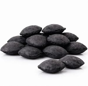 Briquettes de charbon de coco 100 % naturelles en forme de coussin, haute performance, à haute valeur calorifique, longue durée de combustion, pour barbecue, fournisseur en vrac - Product Image 2