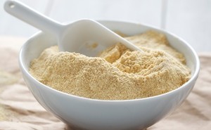 Natural Banana Powder Vietnam Supplier Premium Quality Banana <b>Flour</b> for Baking Cooking and Beverage Industry - Product Image 3