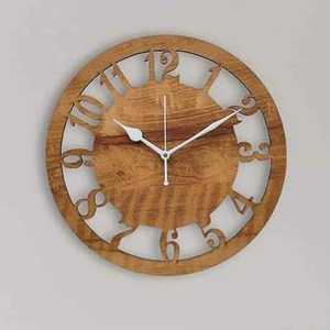 Horloge murale en bois pour la décoration du salon, horloge à quartz silencieuse avec chiffres en relief et fonctionnement à piles - Product Image 3