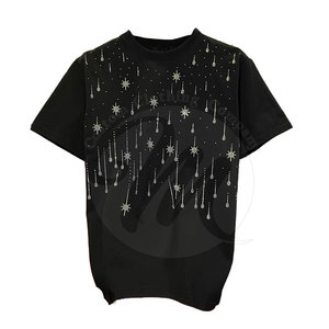 เสื้อยืดผู้ชายคุณภาพสูงประดับเพชรเทียม แขนสั้น บริการ OEM เสื้อยืดผู้ชายประดับเพชรเทียม ออกแบบโลโก้ของคุณเอง เสื้อยืดประดับเพชรเทียม - Product Image 2