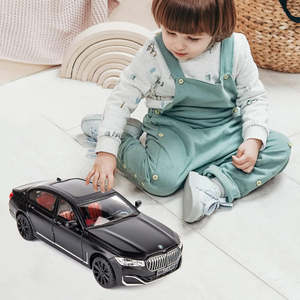 รถโมเดล BMW 760 Li ผลิตจากโลหะ  แบบรถแข่ง  ของเล่นจำลอง  ตกแต่งภายในอย่างละเอียด  ขนาด 1:32  ระบบควบคุมการเคลื่อนที่ด้วยแรงเสียดทาน  ขนาดล้อ 16x5 - Product Image 5