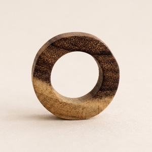 Wholesale Eco-Friendly Natural Wood Napkin Rings Handcrafted Solid Wood Serviette Holders for Sustainable Wedding & Hotel Table - Product Image 6