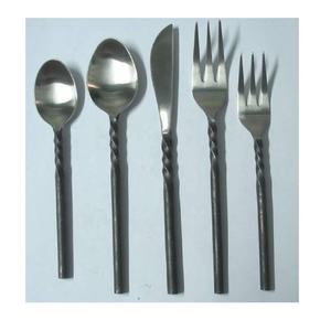 Ensemble de couverts en acier inoxydable traditionnel, très vendu, avec manche torsadé, poli miroir, couverts de table, ustensiles de cuisine en métal, hôtel - Product Image 1